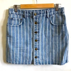 Billabong jean miniskirt with vertical stripes and button down front